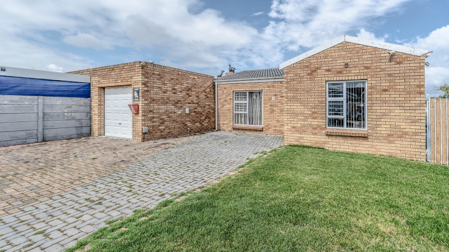 3 Bedroom Property for Sale in Zonnendal Western Cape